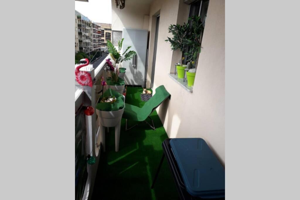 Chaleureux Appart 2 Pieces Entierement Renove. Apartment Saint-Laurent-du-Var Luaran gambar